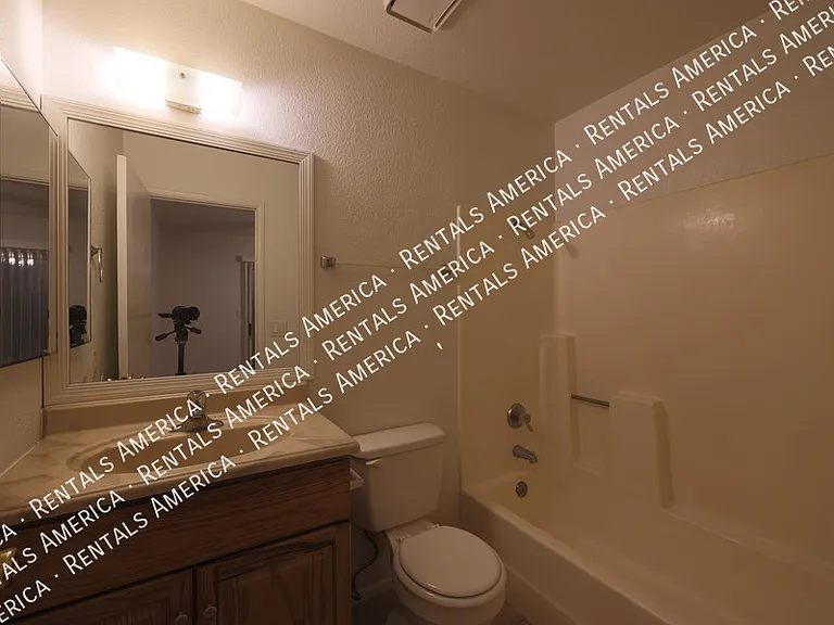 9029 W Elm St #8 — Photo 21