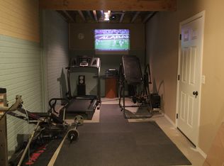 5771 S Parkhill Ave, Springfield, MO 65810