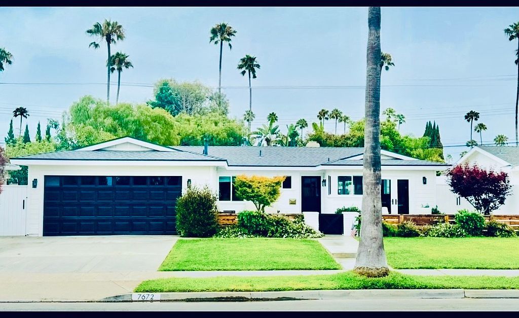 7672 Taylor Dr - Property Image