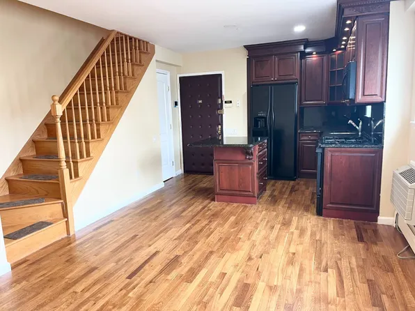 2943 Brighton 4 St #2D, Brooklyn, NY 11235
