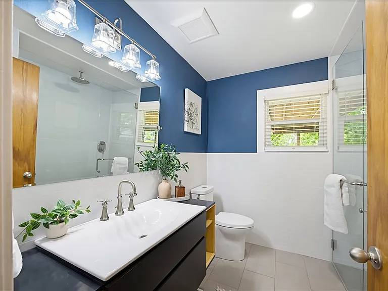 611 S Michael St — Photo 13