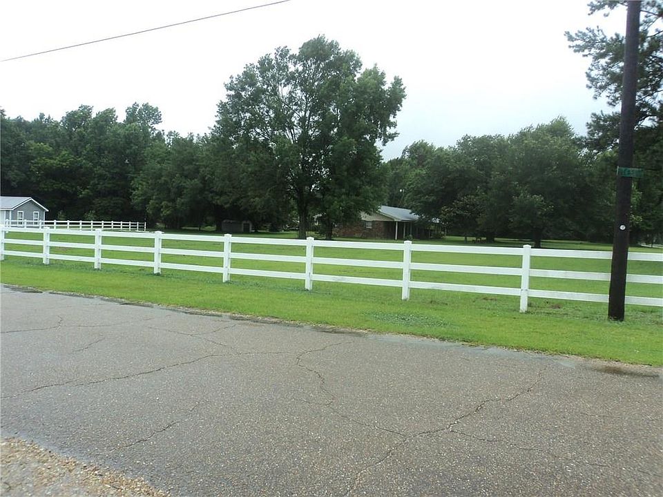 2nd image of S Baptist Rd