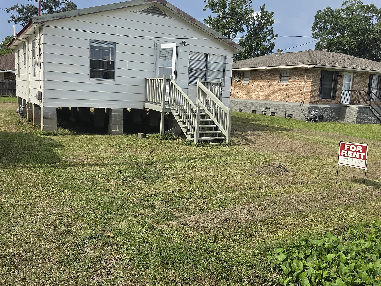 2 bed, 1000 sqft, $1,100 — Photo 1