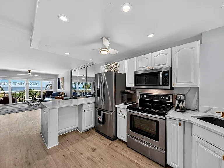 710 N Ocean Blvd #108 — Photo 30