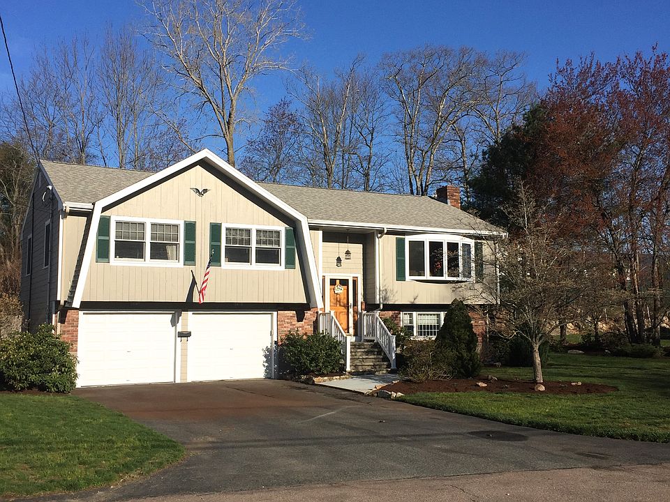 1st image of 24 Waterford Dr