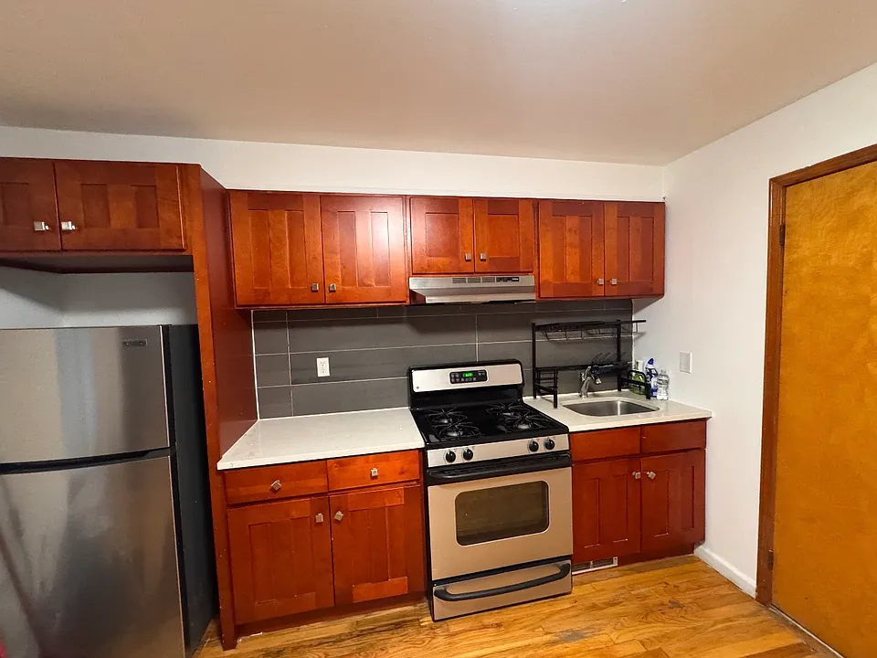 132 Northern Blvd #132