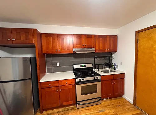 132 Northern Blvd #132 Photo 1