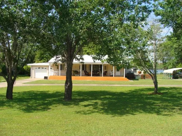 2722 Stapleton Dr, Donalsonville, GA 39845