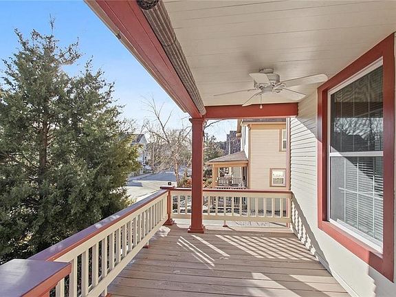 Welcoming front porch! Newer exterior paint.