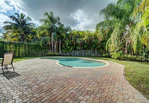 Home For Sale In Palma Vista