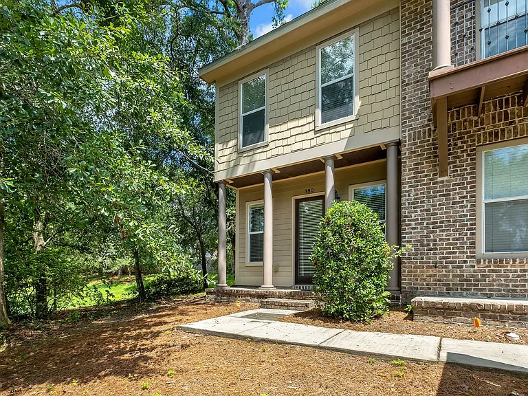 380 E Bradford Rd — Photo 1