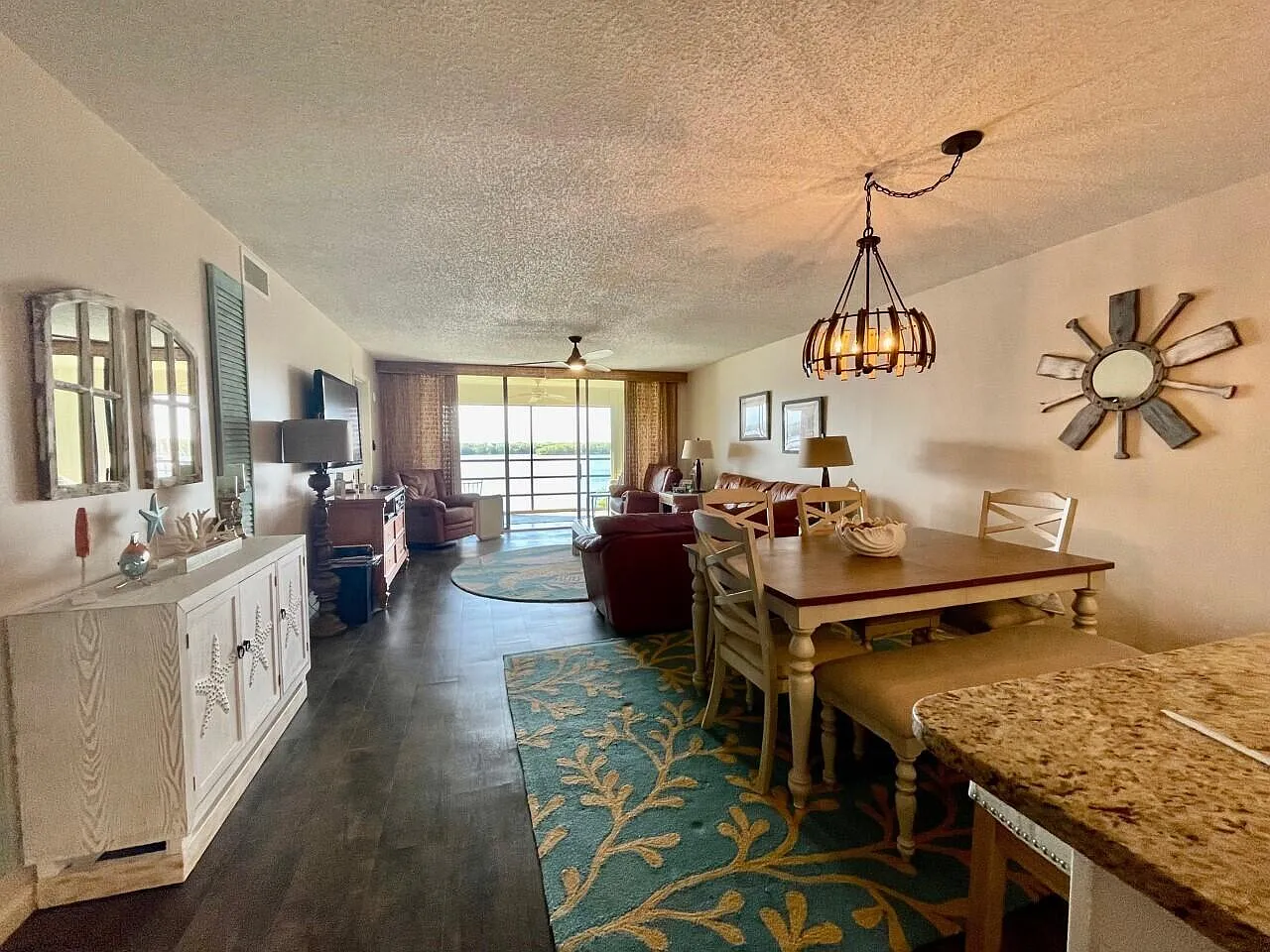 2 bed, 2.0 bath, 1314 sqft, $3,200 — Photo 4