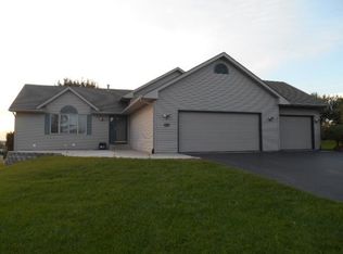 7650 Hawks Rdg, Machesney Park, IL 61115