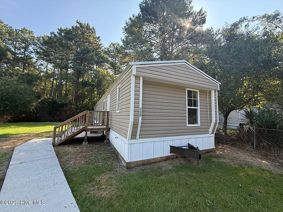 449 White Oak Ln