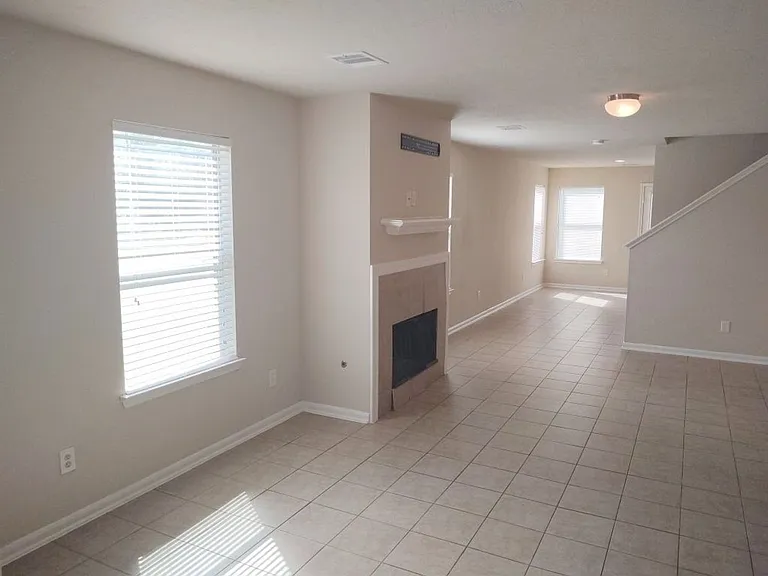 7207 Liberty Mesa Ln — Photo 5