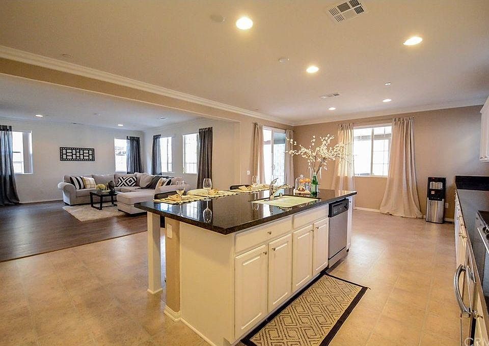 2nd image of 15910 Chorus Ln
