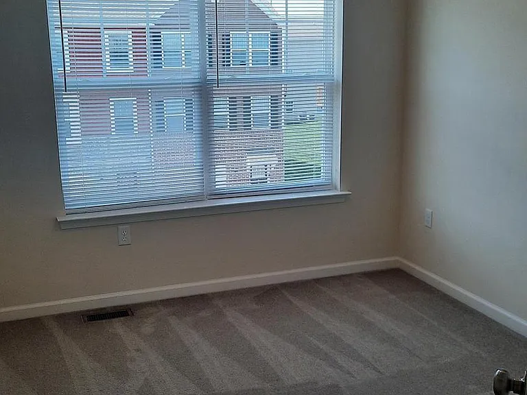 837 Admirals Quay Dr — Photo 12