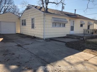 2906 SE Indiana Ave, Topeka, KS 66605