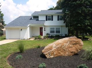 121 Birch Knoll Rd, Wilmington, DE 19810