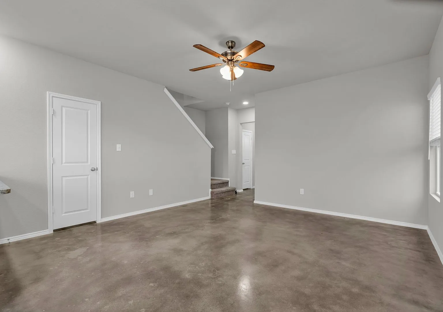 9426 Apple Ridge Bld 2 — Photo 3
