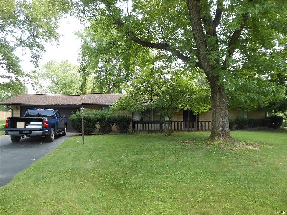1st image of 2356 Lakeview Dr