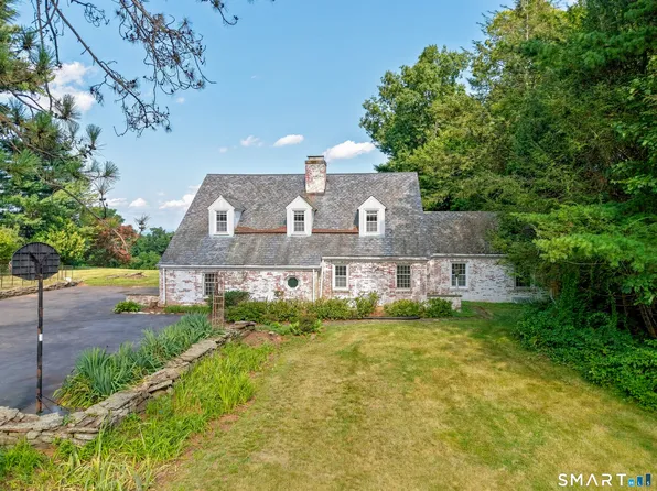 54 Ferncliff Drive, West Hartford, CT 06117