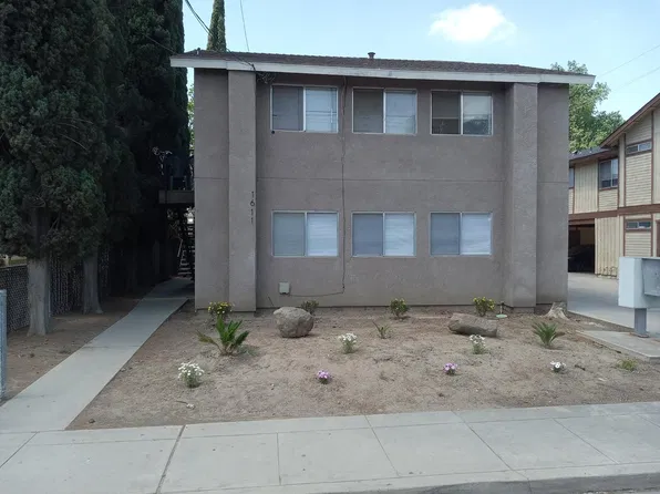 1611 S Central St, Visalia, CA