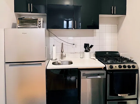 161 Attorney Street 3A image 3 of 4