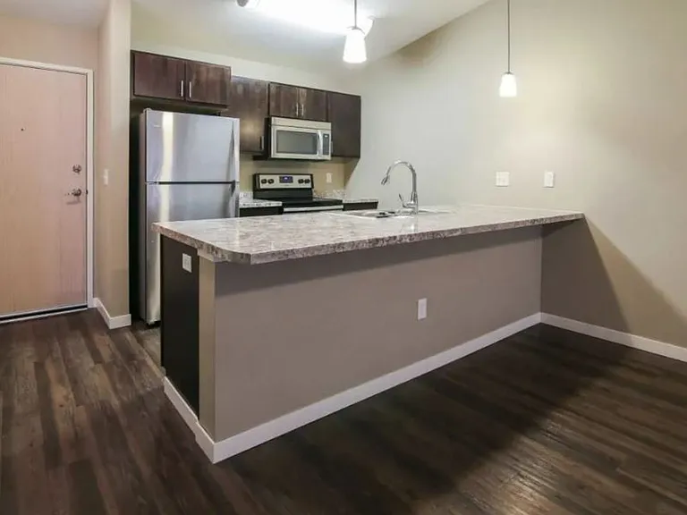 Veraway Apartments — Photo 14