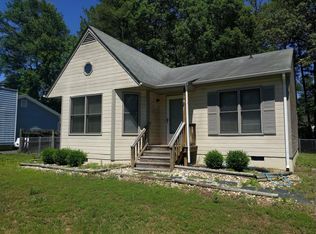 15949 Sandwave Rd, Chester, VA 23831