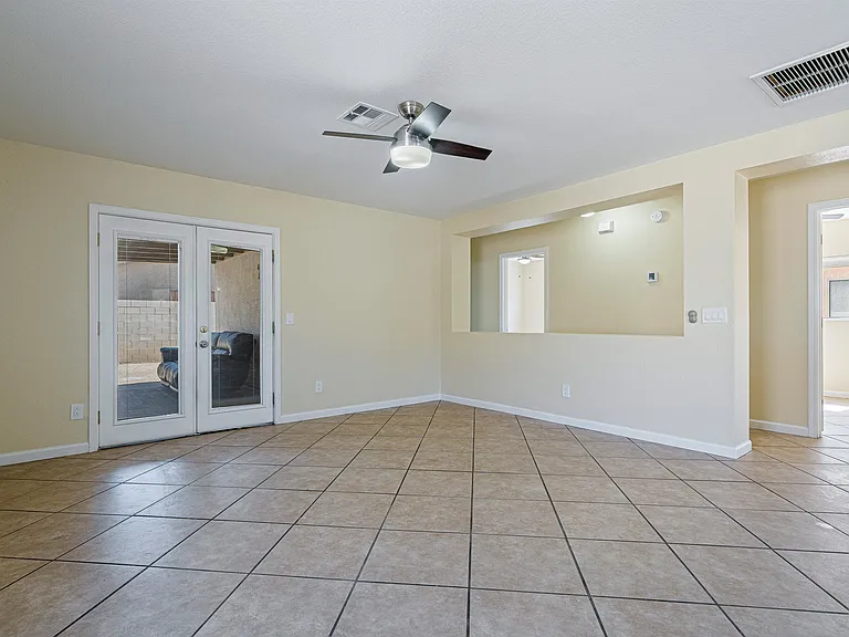 1596 W Carey Belle Ct — Photo 6