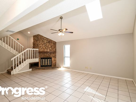 4th image of 8109 Coralberry Ln