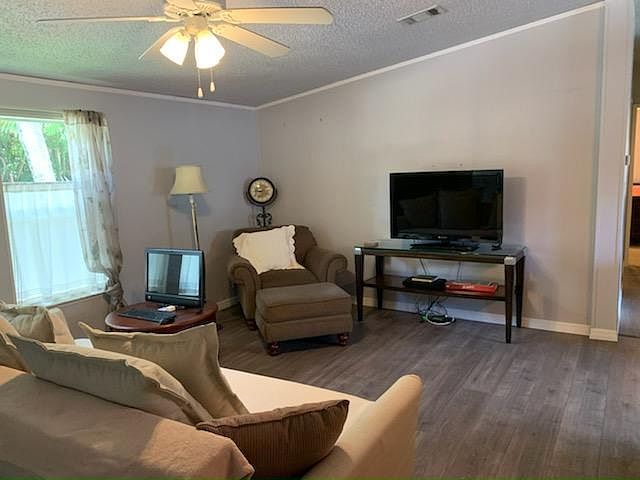 1st image of 28 Lisa Ln #28