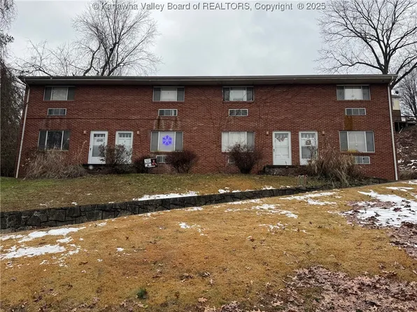 1416 Ravinia Rd, Charleston, WV 25314