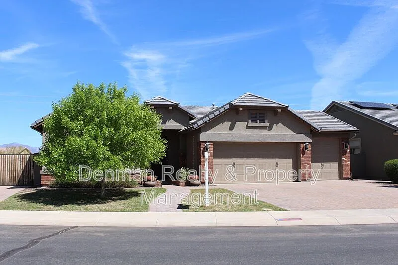 4843 S Brice