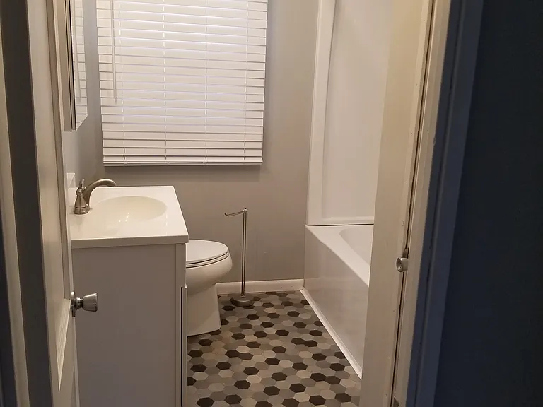 2415 Lamb St — Photo 12