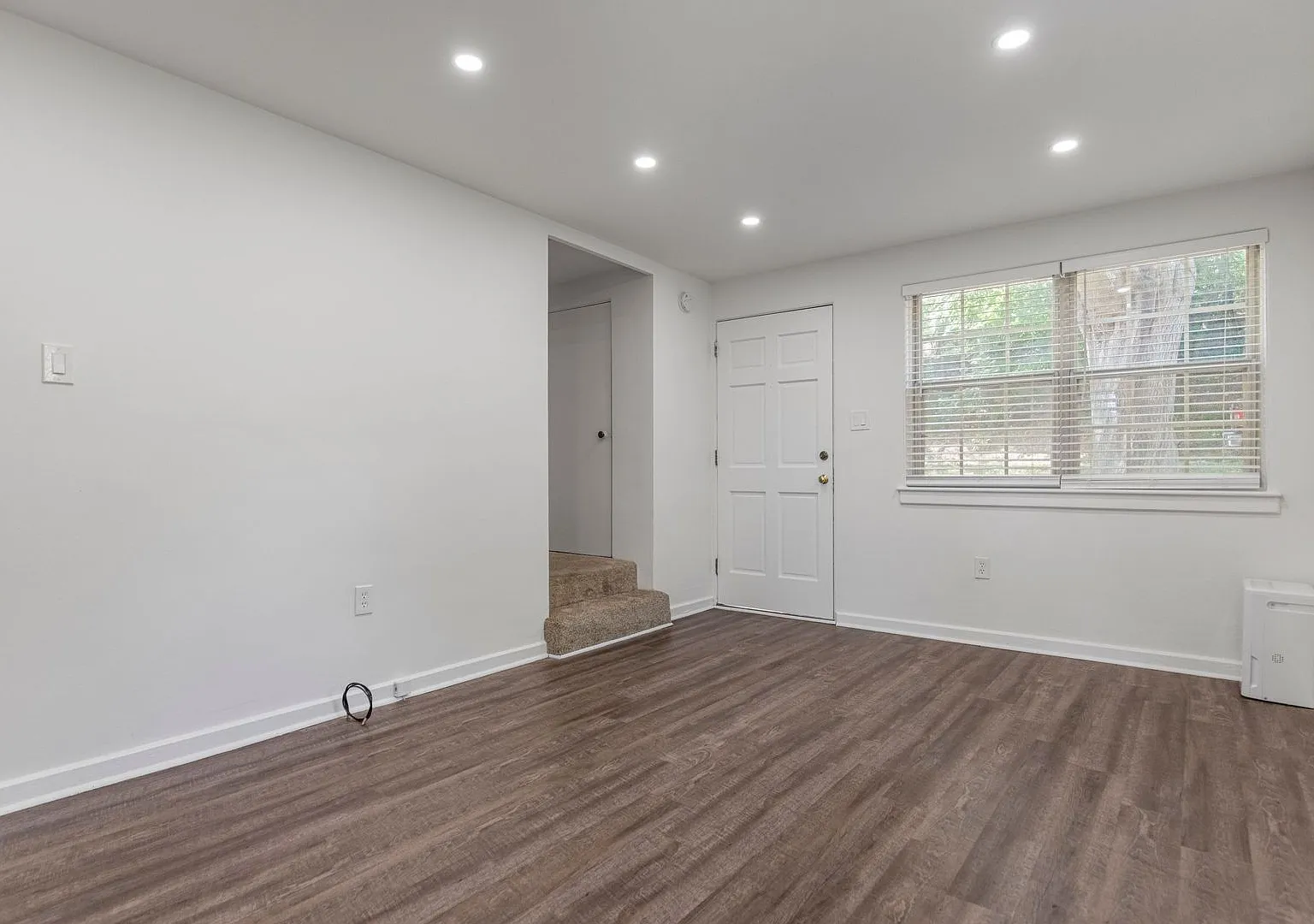 53 Faris Cir. — Photo 3