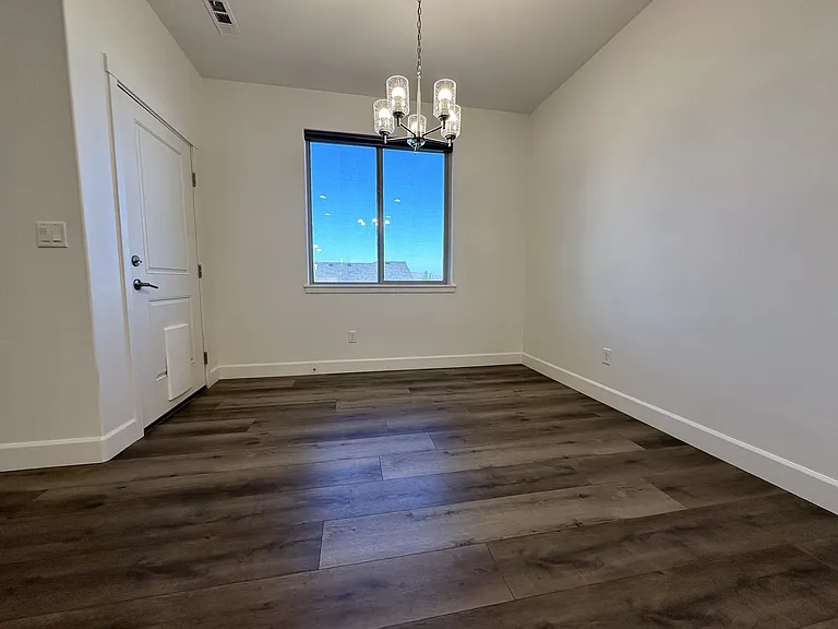707 Athens Dr — Photo 9