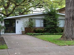 4732 Lilac Ave, Glenview, IL 60025
