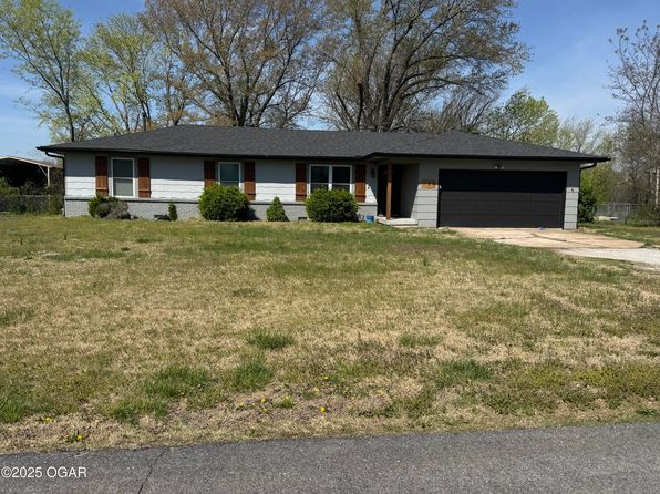304 S Blair Rd, Joplin, MO 64801