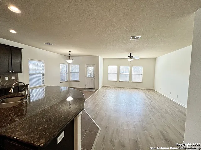 121 Krieg Dr — Photo 12