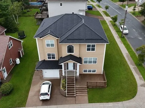 31 Transom Dr, Halifax, NS B3M 4V5