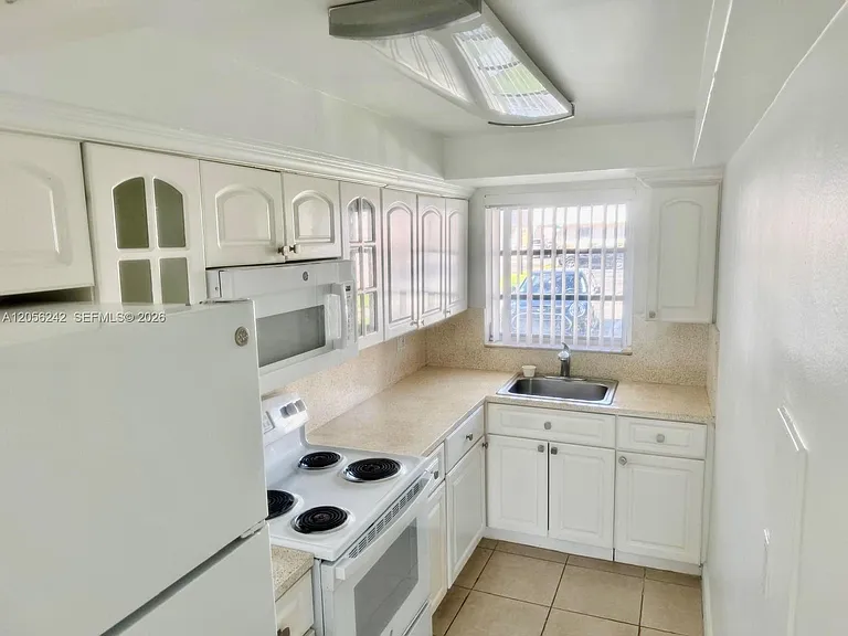 7348 SW 82nd St #C118 — Photo 11