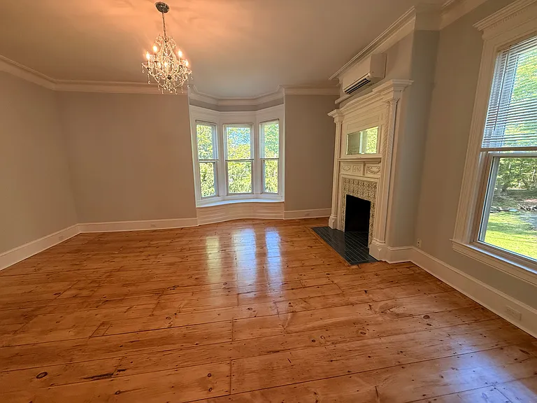 143 Main St #6 — Photo 10