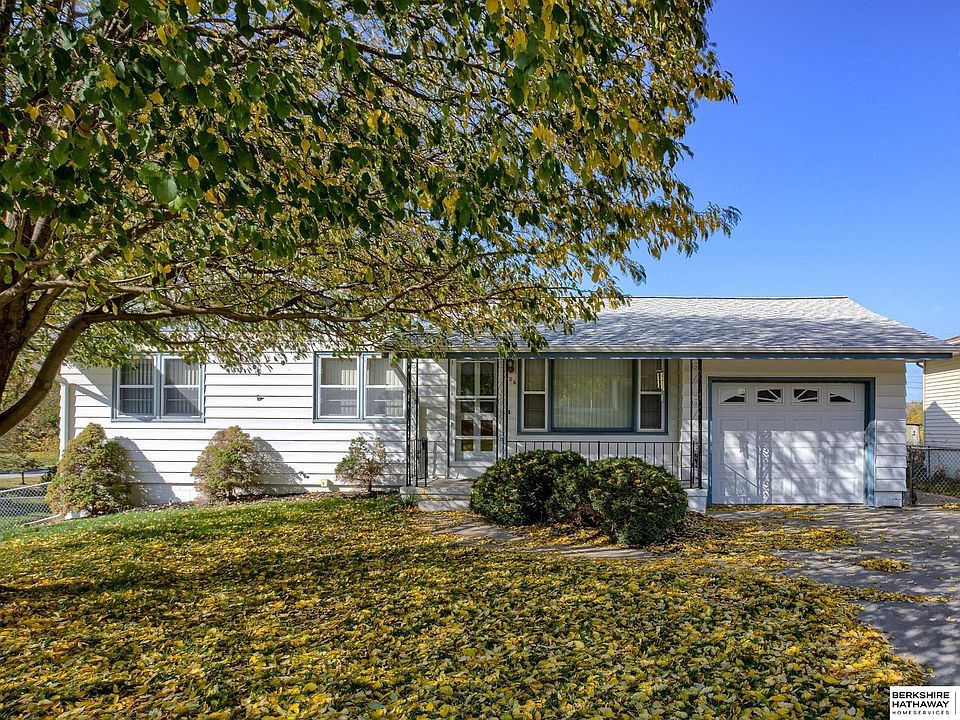 1st image of 406 Chippewa Dr