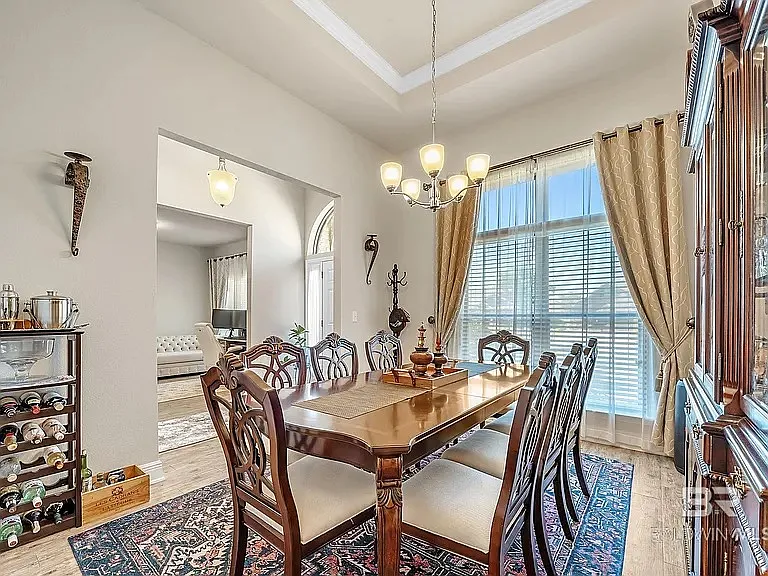 335 Thornhill Cir — Photo 17
