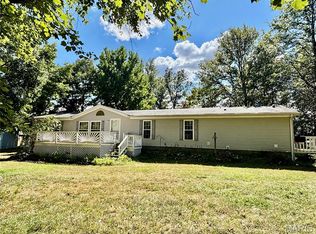 20754 Emerald Rd, Carlyle, IL 62231