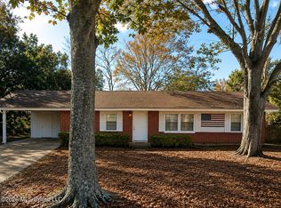 902 Lafayette Ave, Pascagoula, MS 39567