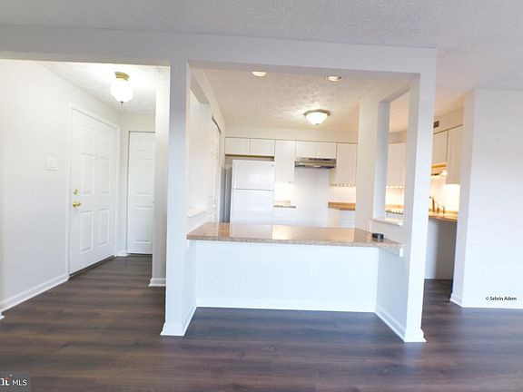 5th image of 4400 Groombridge Way #29K