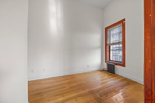 Rented by ERNY LLC | media 13